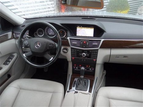 Mercedes-Benz E-klasse - 250 CDI Business Class Elegance -VOLLEDER-XENON-LED-NAVI-DEALER ONDERHOUDEN - 1