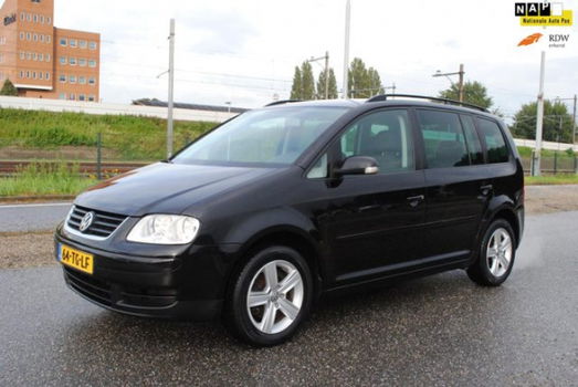 Volkswagen Touran - 1.9 TDI Business DSG Automaat, ZEER NETJES, APK - 1