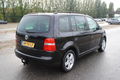 Volkswagen Touran - 1.9 TDI Business DSG Automaat, ZEER NETJES, APK - 1 - Thumbnail