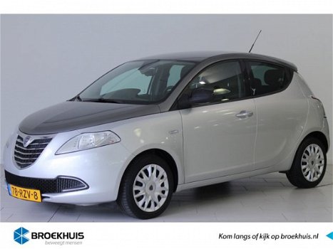 Lancia Y(psilon) - 0.9 TwinAir Silver | AIRCO | CRUISE-CONTROL | PDC ACHTER | DONKERE A. RAMEN | ALL - 1