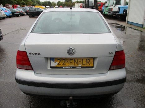 Volkswagen Bora - 1.6 SR , Airco - 1