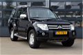 Mitsubishi Pajero - 3.0 V6 GLS * 7 PERSOONS * LPG G3 * LEER * PANORAMA DAK * AUTOMAAT - 1 - Thumbnail