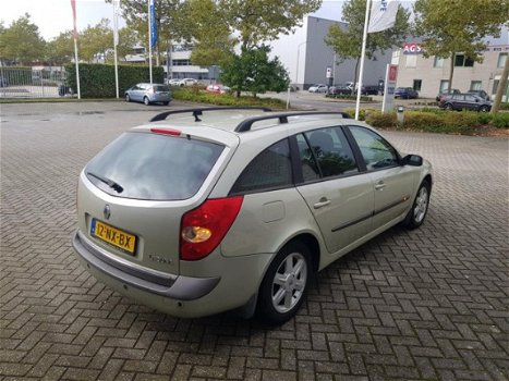 Renault Laguna Grand Tour - 2.0-16V Tech Road 1 jaar apk Airco Navi Top auto - 1