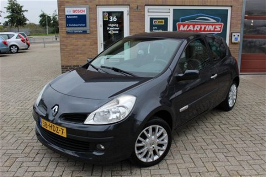 Renault Clio - 1.2-16V Spec. Rip Curl 4 NIEUWE BANDEN GROTE BEURT GEHAD - 1