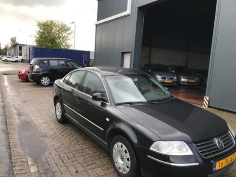 Volkswagen Passat - 2.0-20V Arctic APK/AIRCO/NAP/5drs/elekt ramen/meeneemprijs - 1