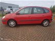 Renault Scénic - 1.6-16V Expression AUTOMAAT € 799, - 1 - Thumbnail