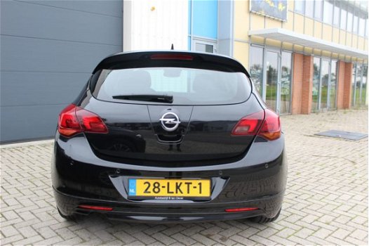 Opel Astra - 1.4 Cosmo /Navigatie/Pdc/Lichtmetaal/Sportieve auto - 1