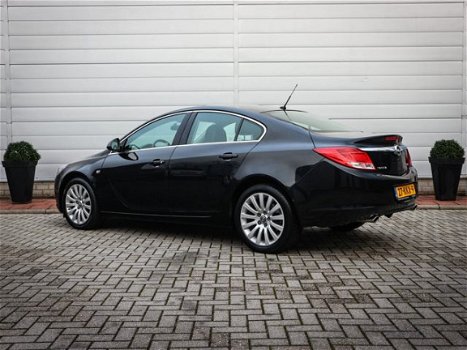 Opel Insignia - 1.6 T Edition | Clima | Cruise | Lichtmetaal | Afneembare trekhaak | 83000 Kilometer - 1