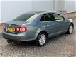 Volkswagen Jetta - 2.0 FSI Highline 150PK Automaat/Navi/Clima NAP - 1 - Thumbnail