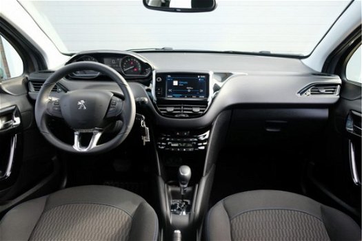 Peugeot 208 - 1.2 PureTech 110pk Aut. 5-drs Signature | Apple Car Play | Camera | Cruise - 1