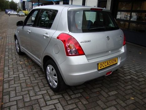 Suzuki Swift - 1300 5 DEURS 5 x Swift 3 en 5 deurs - 1