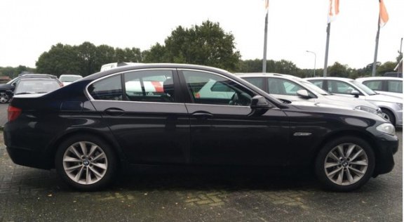 BMW 5-serie - 528i Upgrade Edition Zeer mooie auto Zien is kopen - 1