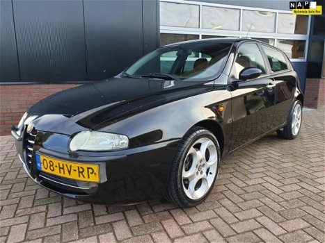 Alfa Romeo 147 - 2.0 T.Spark selespeed aut leer stoelverw LM velgen - 1