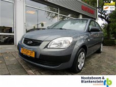 Kia Rio - 1.4 L