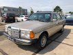 Mercedes-Benz 200-280 (W115) - 200-serie (240 D 3.0 Automaat, Nette wagen binnen zoals buiten goed g - 1 - Thumbnail