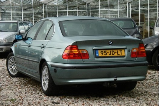 BMW 3-serie - 320i Executive M.2003 LPG-G3 NAP/PDC/ZEER NETJES - 1