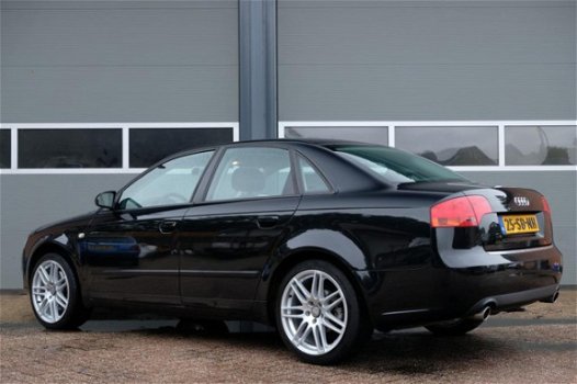 Audi A4 - 1.8 Turbo Pro Line Business Automaat | 163PK | RS4 - 1