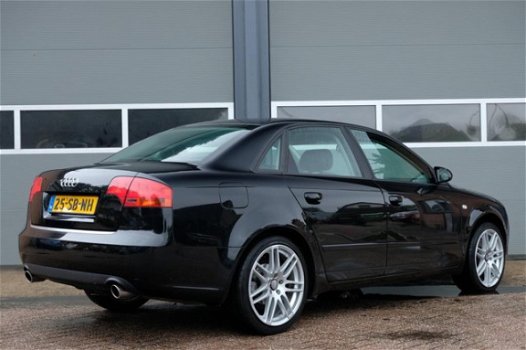 Audi A4 - 1.8 Turbo Pro Line Business Automaat | 163PK | RS4 - 1