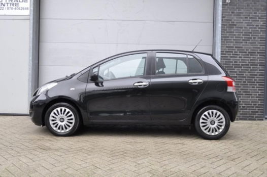 Toyota Yaris - 1.3 VVTi Aspiration *1STE EIG*PDC*KEURIG ONDERHOUDEN*CLIMATE CONTROL - 1