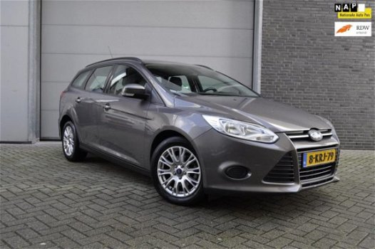 Ford Focus Wagon - 1.6 TDCI Trend *Airco*PDC*Cruise*Navi*LM Velgen - 1