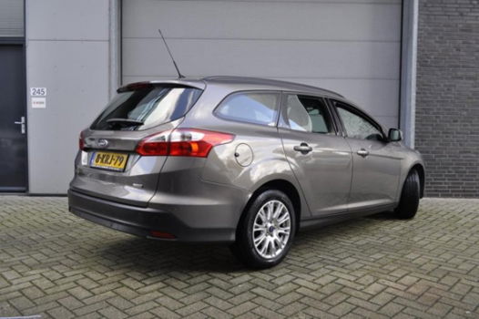 Ford Focus Wagon - 1.6 TDCI Trend *Airco*PDC*Cruise*Navi*LM Velgen - 1