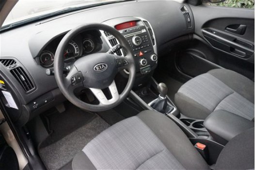 Kia Cee'd - 1.4 CVVT X-tra Airco, Trekhaak - 1