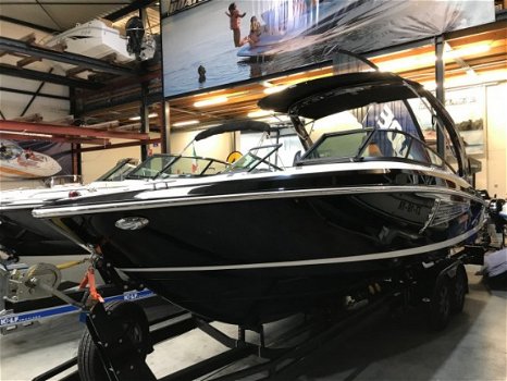 Regal 2300 RX Bowrider - 1