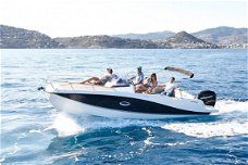 Quicksilver Activ 755 Sundeck