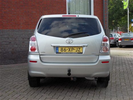 Toyota Verso - 1.8 VVT-i Luna Trekhaak - 1