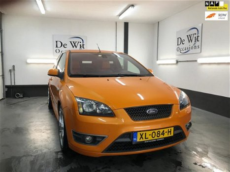 Ford Focus - 2.5-20V ST in ZEER NETTE STAAT incl. NWE APK /GARANTIE - 1