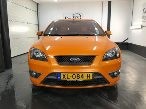 Ford Focus - 2.5-20V ST in ZEER NETTE STAAT incl. NWE APK /GARANTIE - 1