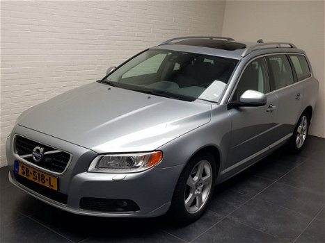 Volvo V70 - D2 Aut Summum Leer Dak Navi Xenon - 1