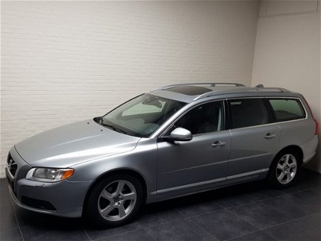 Volvo V70 - D2 Aut Summum Leer Dak Navi Xenon - 1