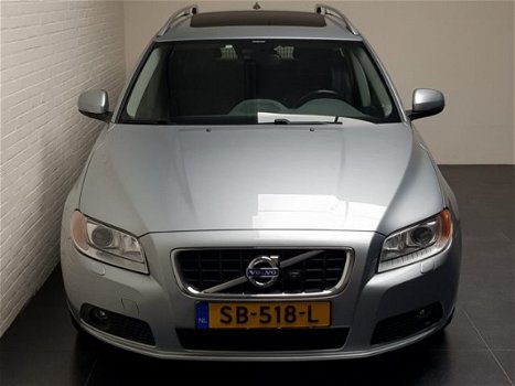 Volvo V70 - D2 Aut Summum Leer Dak Navi Xenon - 1