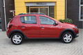 Dacia Sandero - TCe 90 Stepway Lauréate Parkeersensoren - Navigatie - Stoelverwarming - 1 - Thumbnail