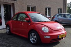 Volkswagen New Beetle - 2.0 HIGHLINE