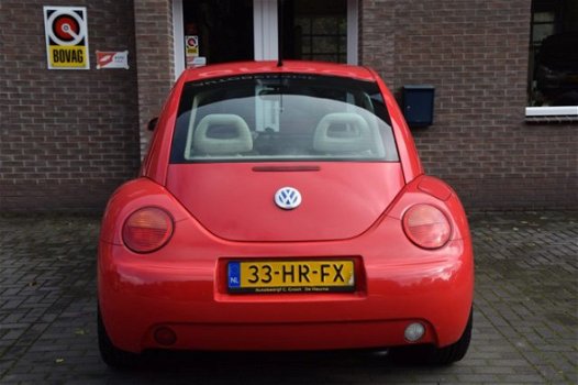 Volkswagen New Beetle - 2.0 HIGHLINE - 1