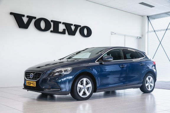 Volvo V40 - D4 Momentum, Business Pack, Security en Winter Line - nr. 1