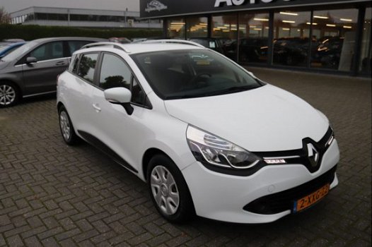 Renault Clio Estate - 1.5 dCi ECO Expression 50 procent deal 3.475, - ACTIE Trekhaak / LED / Navi / - 1