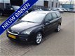 Ford Focus Wagon - 1.6-16V Futura - 1 - Thumbnail