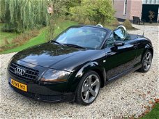 Audi TT Roadster - 1.8 Turbo 180pk NL-auto Lage Km-stand #YOUNGTIMER