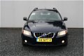 Volvo V70 - 2.4D Limited Edition | Airco | Cruisecontrole | Navigatie | Parkeerhulp voor + achter | - 1 - Thumbnail