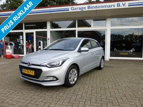 Hyundai i20 - 1.2 HP I-Motion 5 Drs, Mistl, Airco, PDC, Cruise - 1