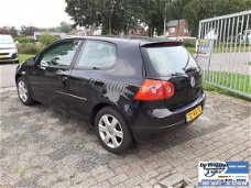 Volkswagen Golf - 1.4 16V FSI Trendline