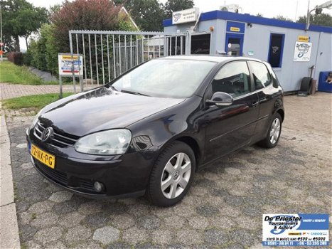 Volkswagen Golf - 1.4 16V FSI Trendline - 1