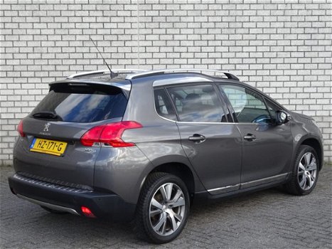 Peugeot 2008 - 1.2 PureTech 110pk Blue Lease Executive | Leder | Panoramadak | Stoelverwarming | Nav - 1