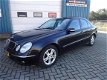 Mercedes-Benz E-klasse - 320 CDI Avantgarde Select MOTORSCHADE - 1 - Thumbnail