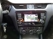 Skoda Octavia Combi - 1.6 TDI Greenline Businessline Navigatie / PDC - 1 - Thumbnail