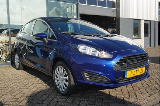 Ford Fiesta - 1.0 Style 65PK 5-Deurs Navigatie Airco Bluetooth Isofix - 1