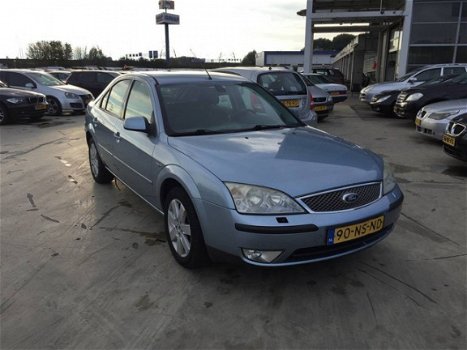 Ford Mondeo - 1.8-16V First Edition - 1